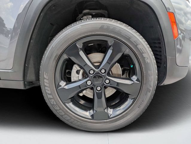 Certified 2022 Jeep Grand Cherokee Altitude RWD image 10