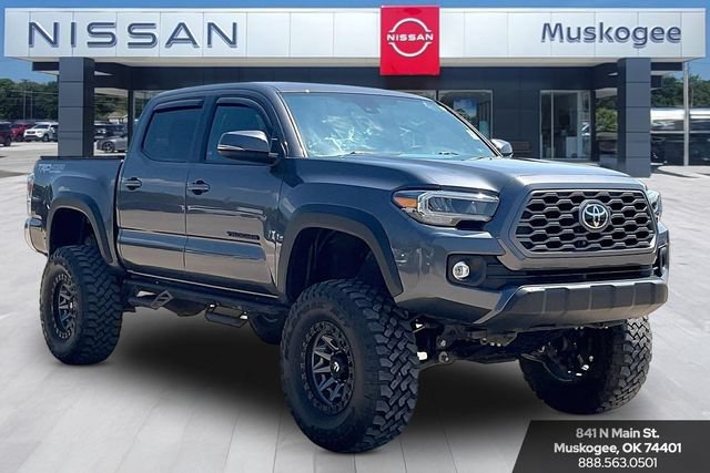 Used 2023 Toyota Tacoma TRD Off-Road AWD/4WD image 1