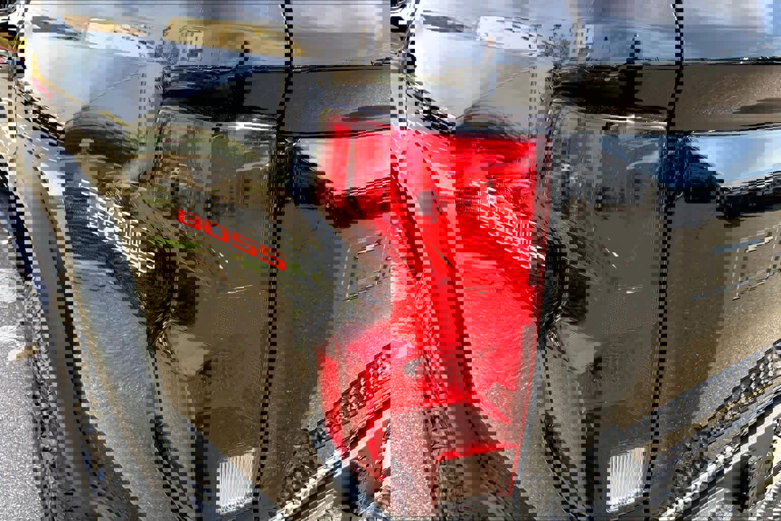 Used 2023 Chevrolet Colorado Trail Boss w/ Technology Package AWD/4WD image 27