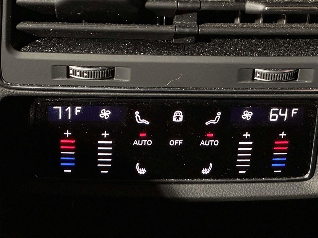 Used 2024 Audi SQ8 Premium Plus w/ S Sport Package image 21