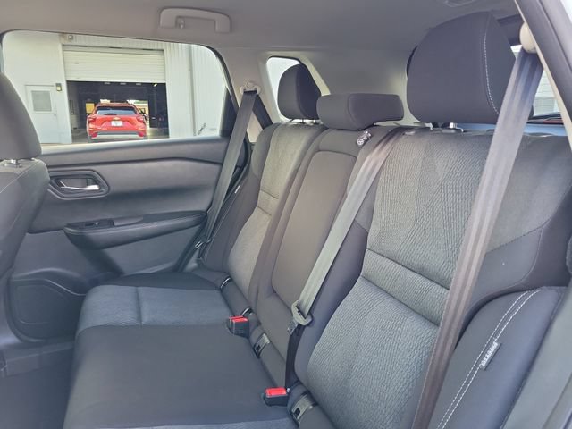 Used 2024 Nissan Rogue SV AWD/4WD image 9