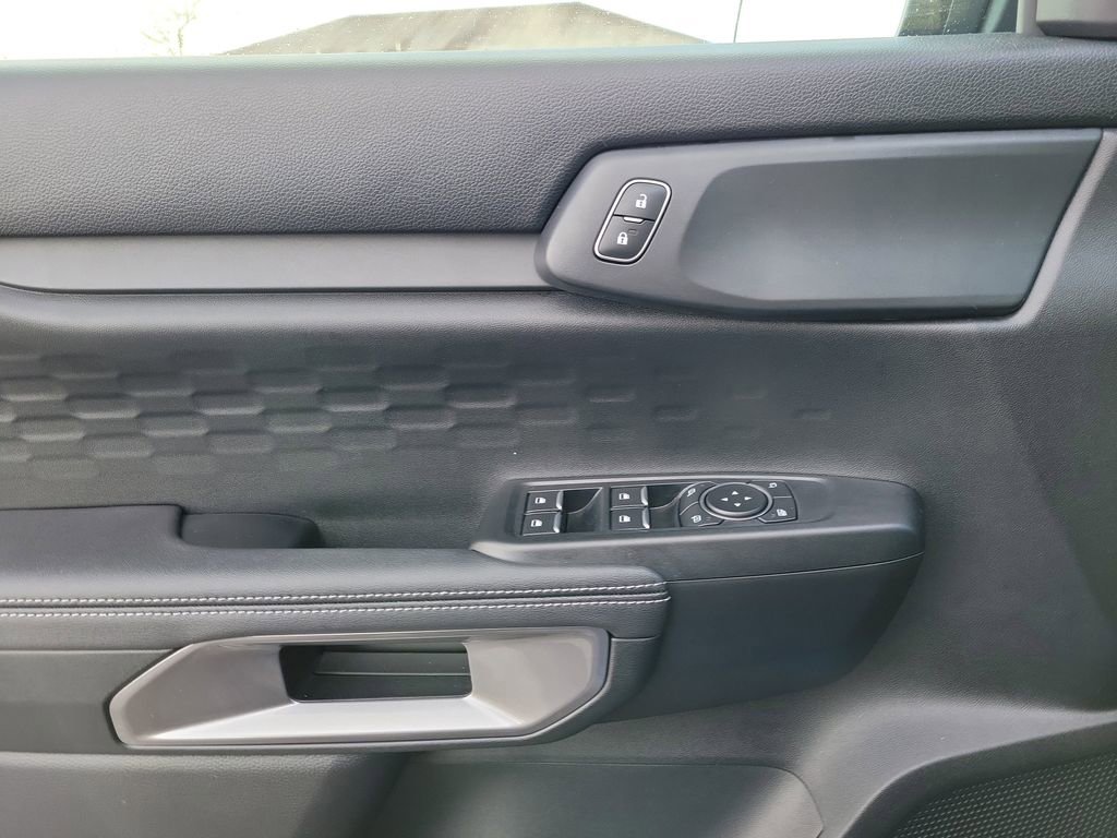 New 2025 Ford Ranger XLT w/ Equipment Group 301A High image 18
