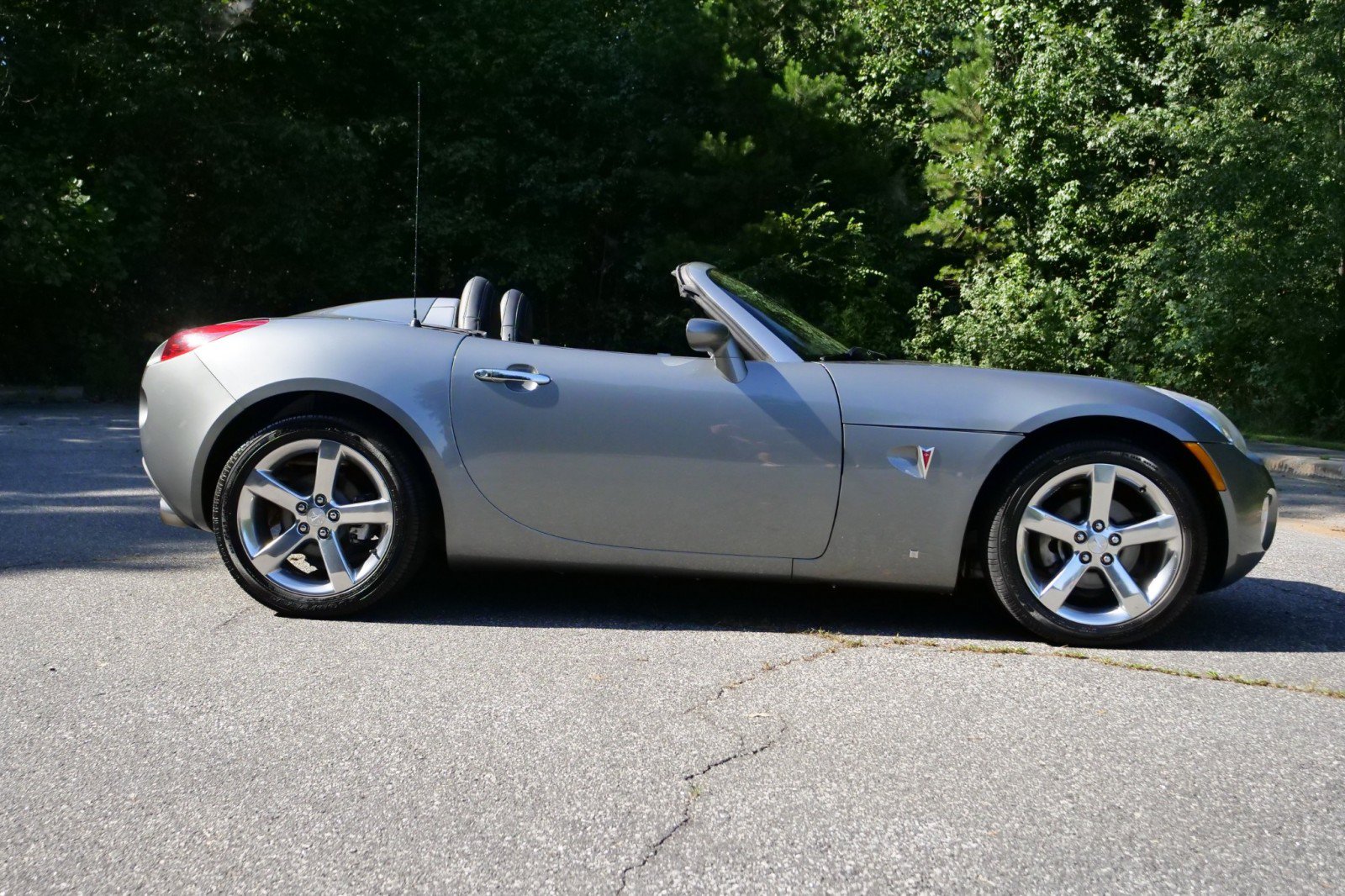 Used 2007 Pontiac Solstice Convertible w/ Premium Package RWD image 40