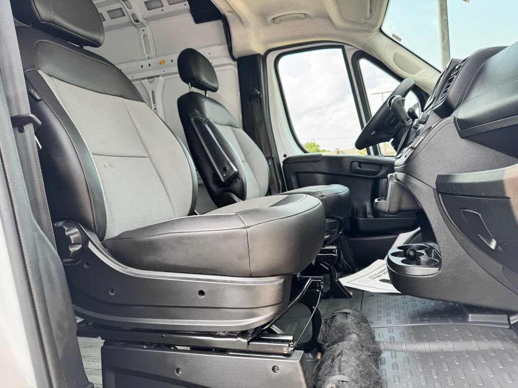 Used 2025 RAM ProMaster 3500 w/ Convenience Group FWD image 10