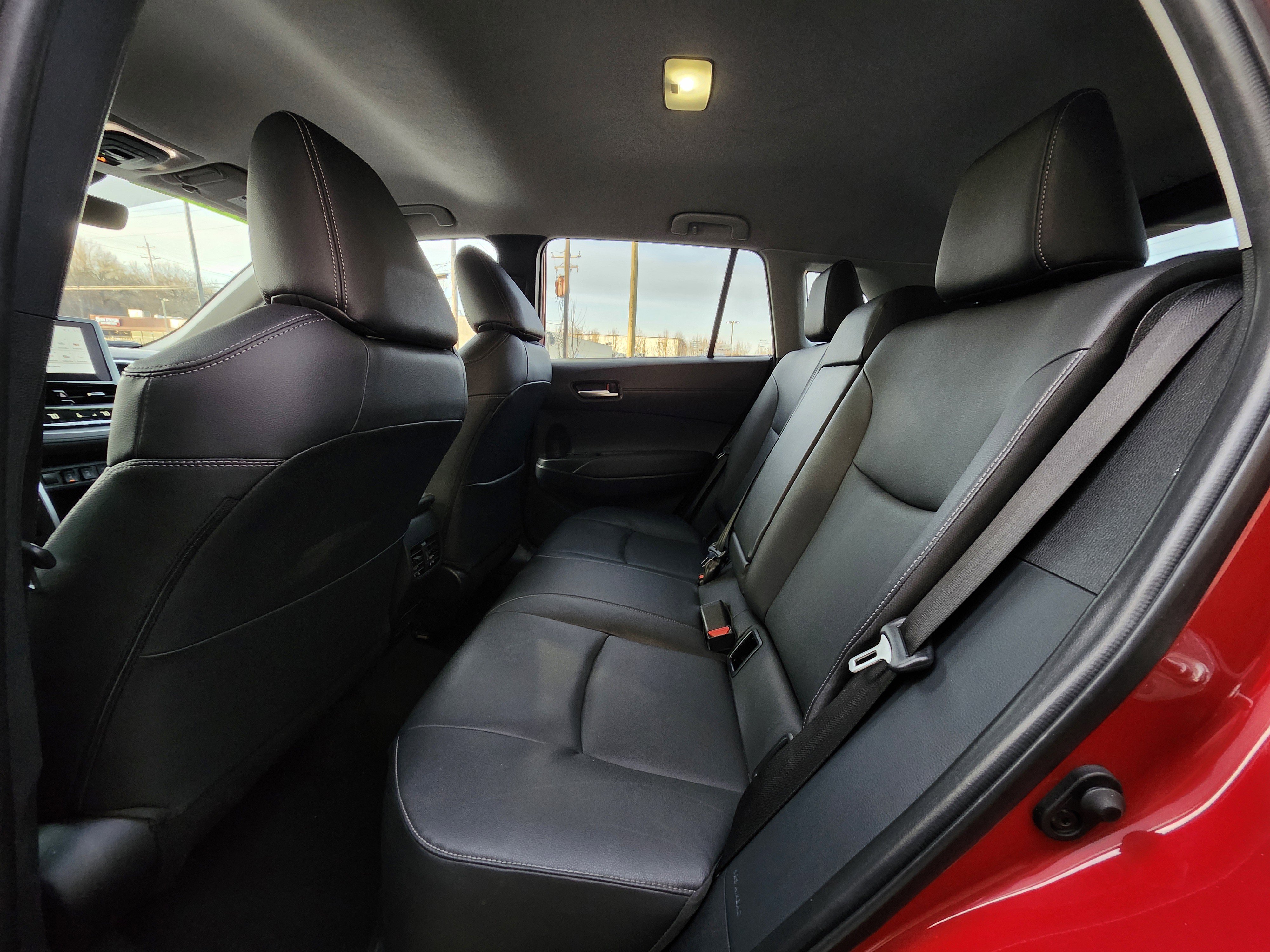 Used 2023 Toyota Corolla Cross XLE image 21