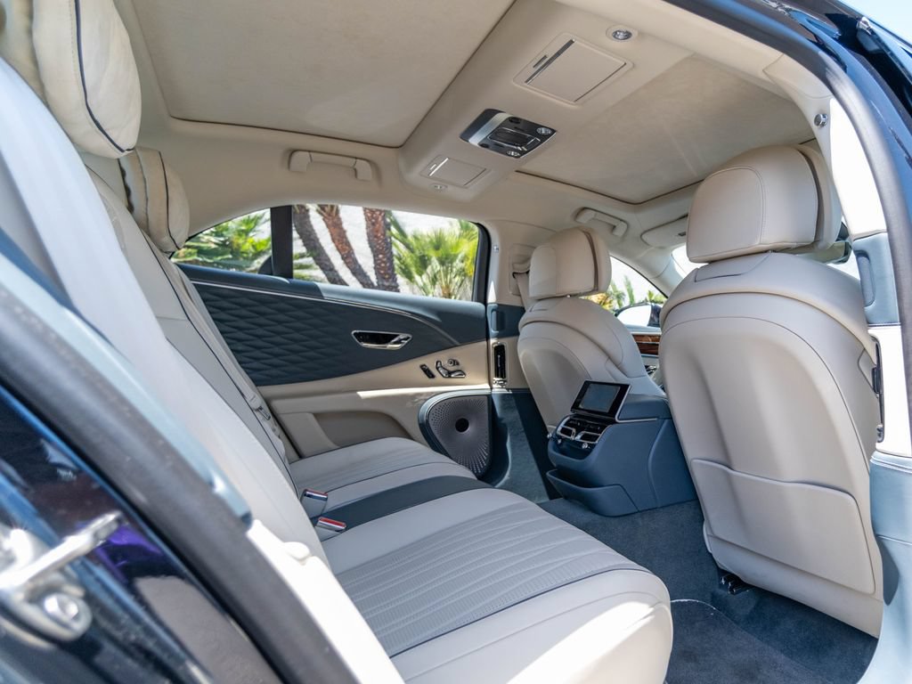 Used 2020 Bentley Flying Spur W12 w/ First Edition Specification AWD/4WD image 22