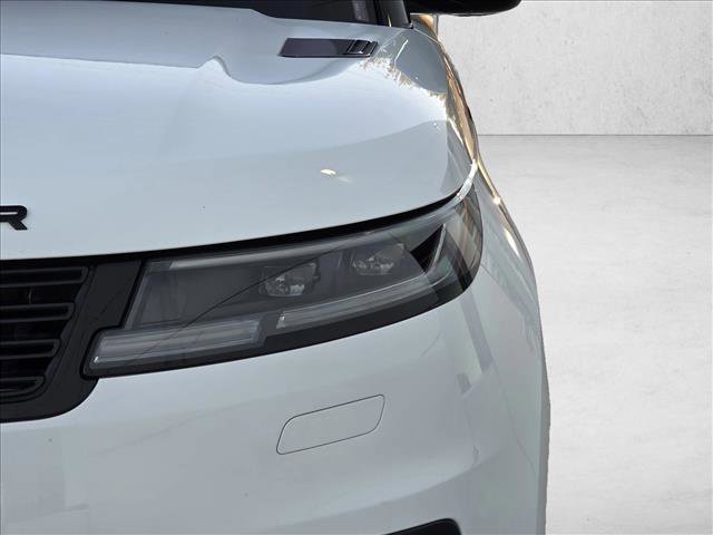 Used 2023 Land Rover Range Rover Sport SE image 10