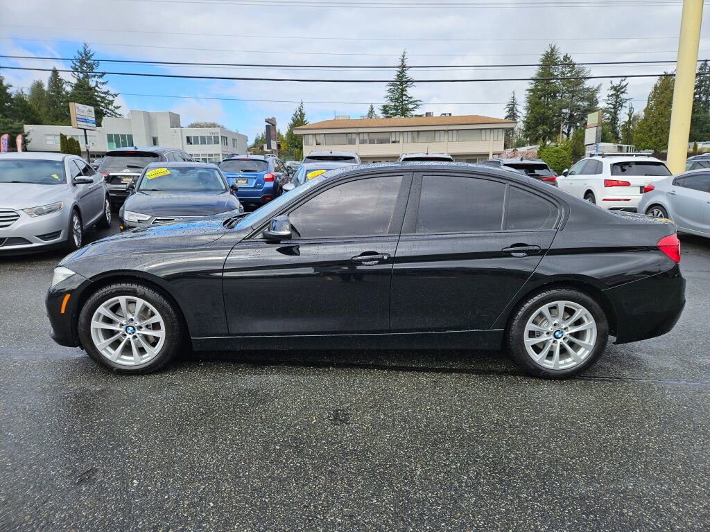 Used 2018 BMW 320i xDrive Sedan image 7