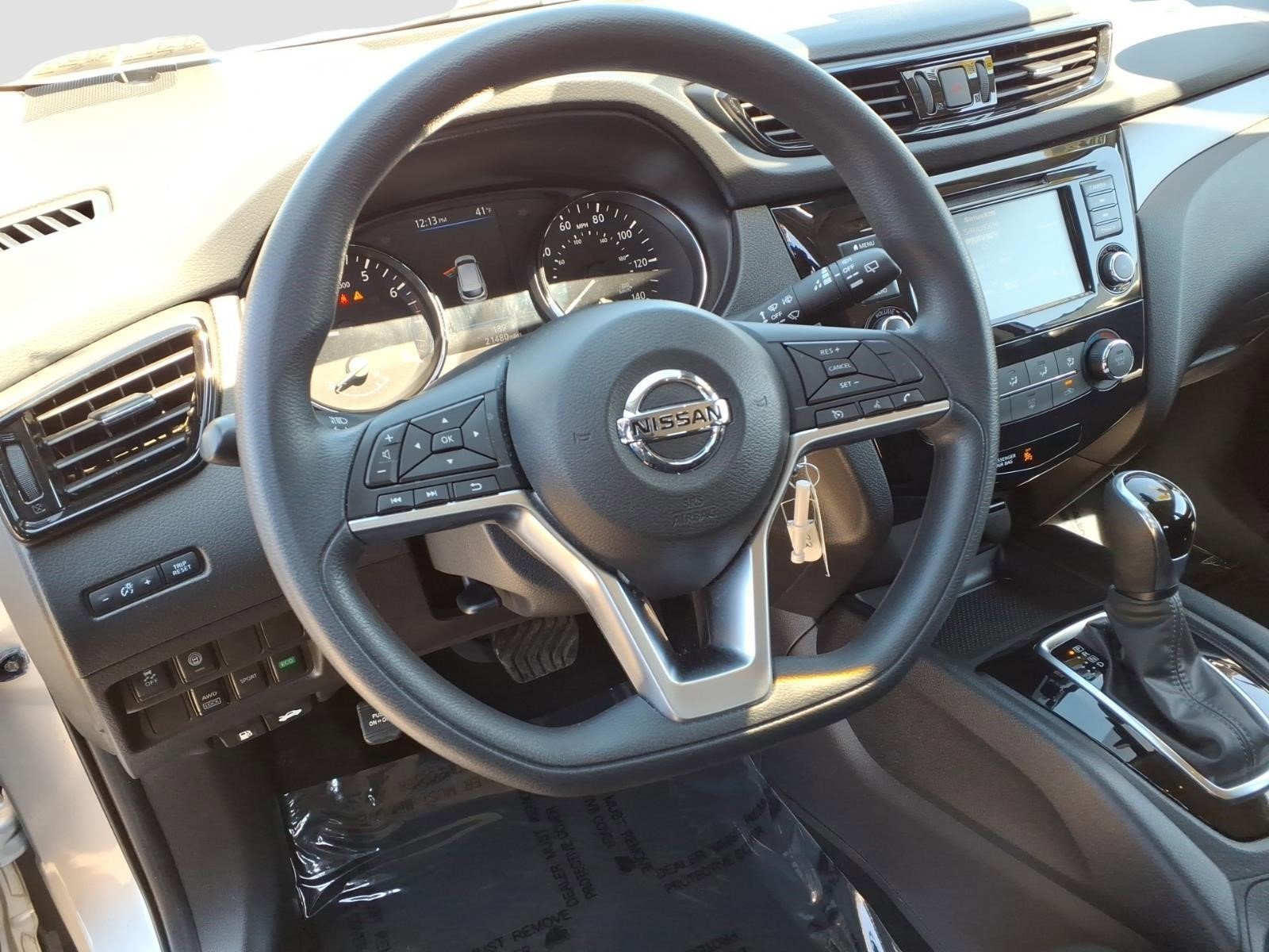 Used 2022 Nissan Rogue Sport S image 12