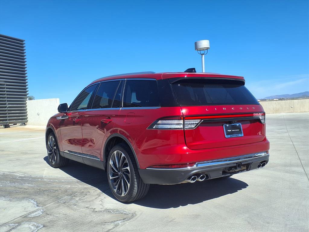 Used 2025 Lincoln Aviator Reserve w/ Equipment Group 201A image 4