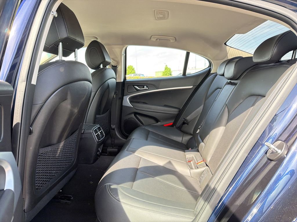 Used 2023 Genesis G70 2.0T AWD/4WD image 13