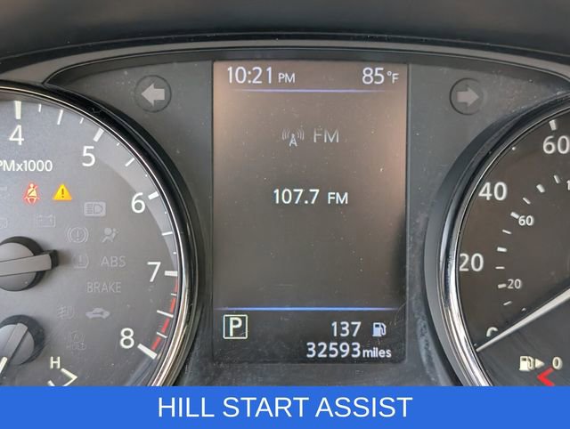 Used 2019 Nissan Rogue SV image 32