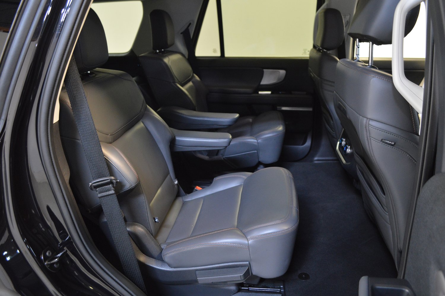 Used 2025 Ford Expedition Active image 12