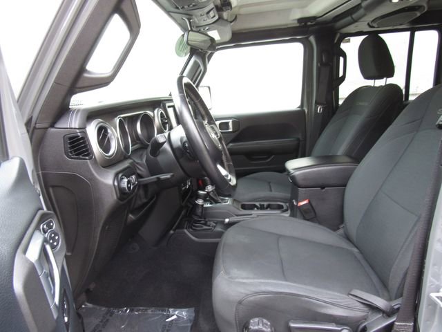 Used 2019 Jeep Wrangler Unlimited Sahara w/ Safety Group AWD/4WD image 12