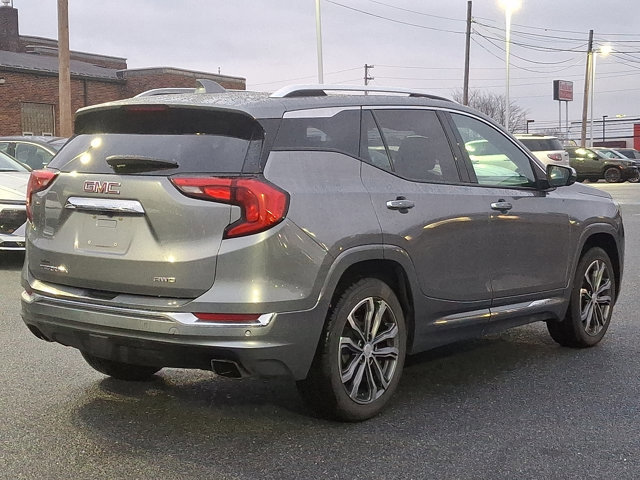 Used 2019 GMC Terrain Denali w/ Advanced Safety Package image 4