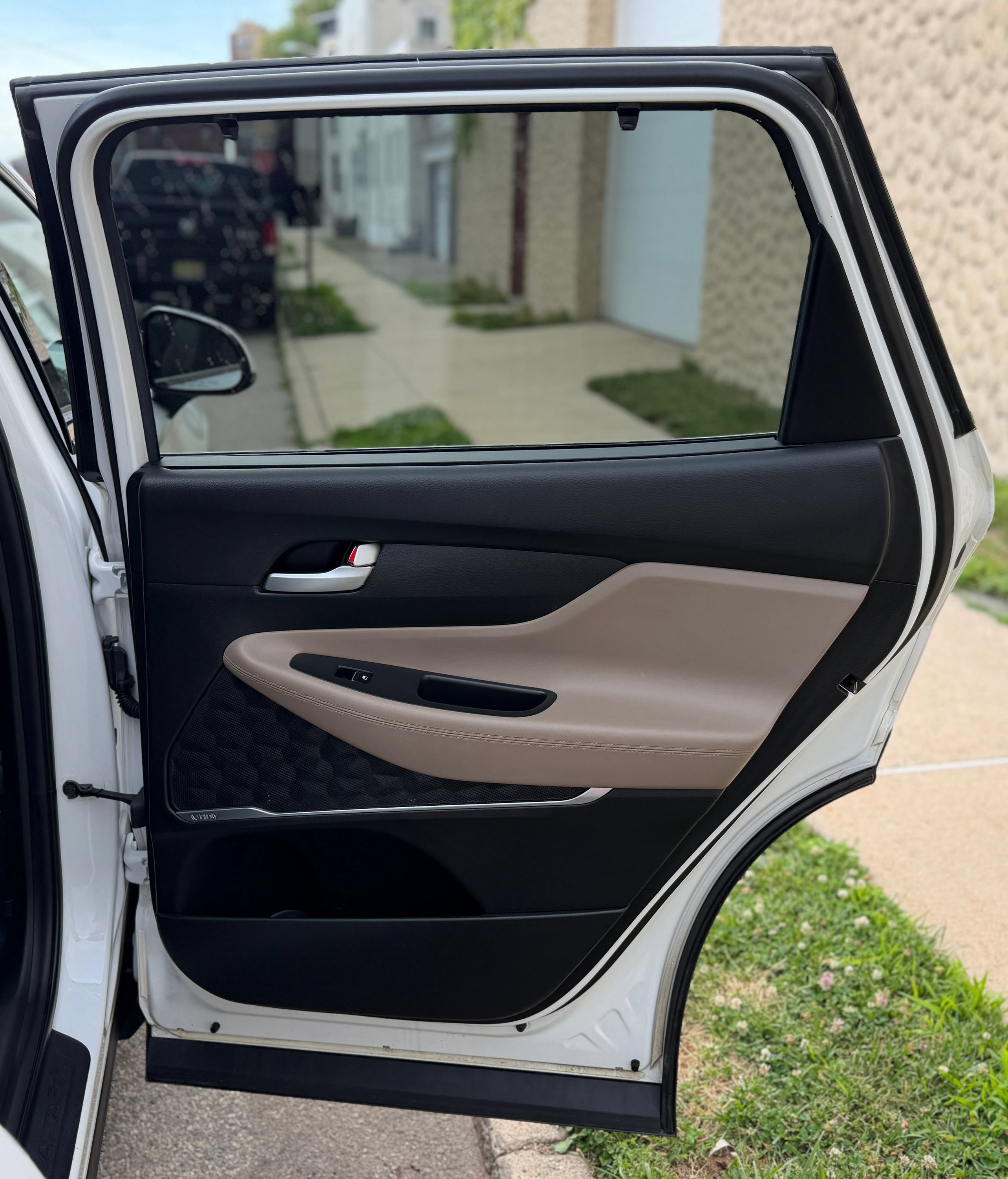 Used 2019 Hyundai Santa Fe SEL AWD/4WD image 19