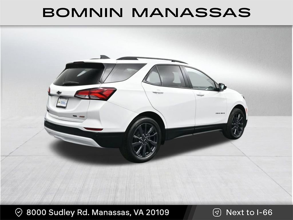 Used 2024 Chevrolet Equinox RS AWD/4WD image 5