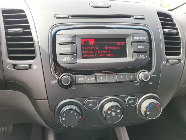 Used 2017 Kia Forte LX image 23