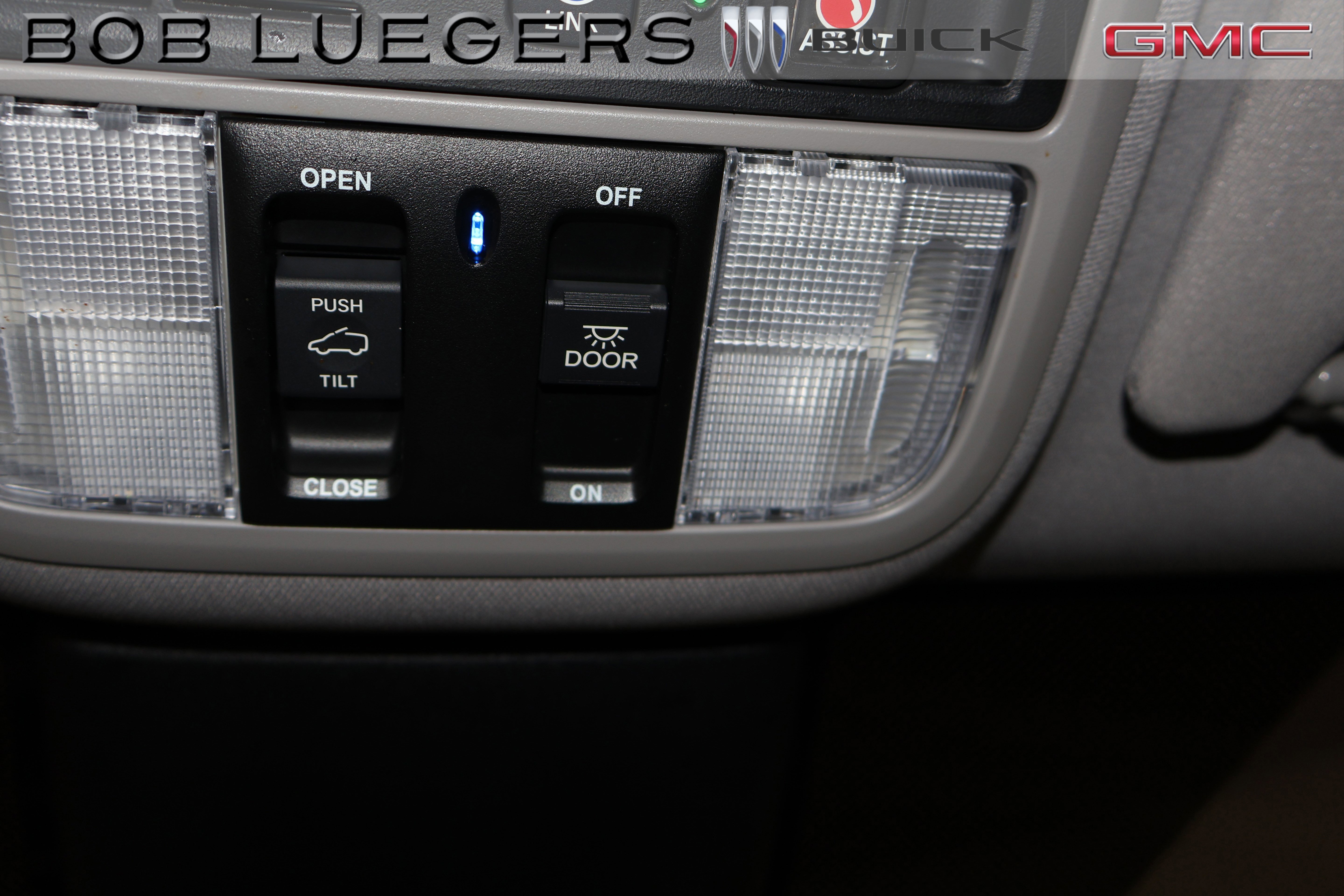 Used 2023 Honda Odyssey Touring image 29