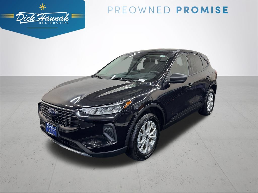 Used 2025 Ford Escape Active AWD/4WD image 1
