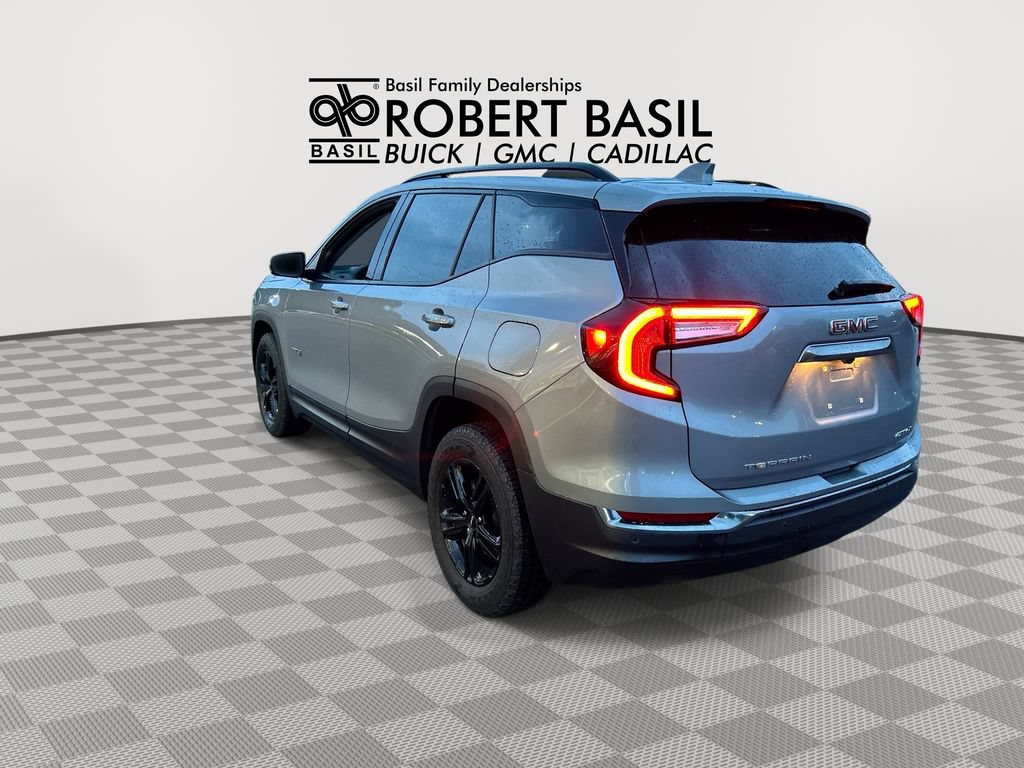 Used 2024 GMC Terrain AT4 AWD/4WD image 6