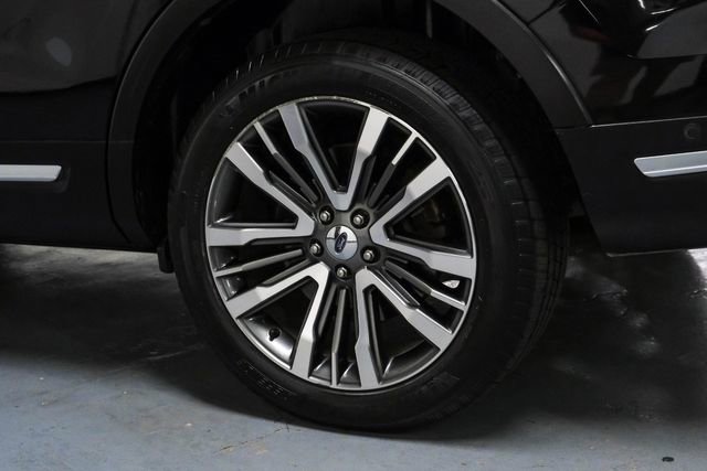 Used 2018 Ford Explorer Platinum image 54