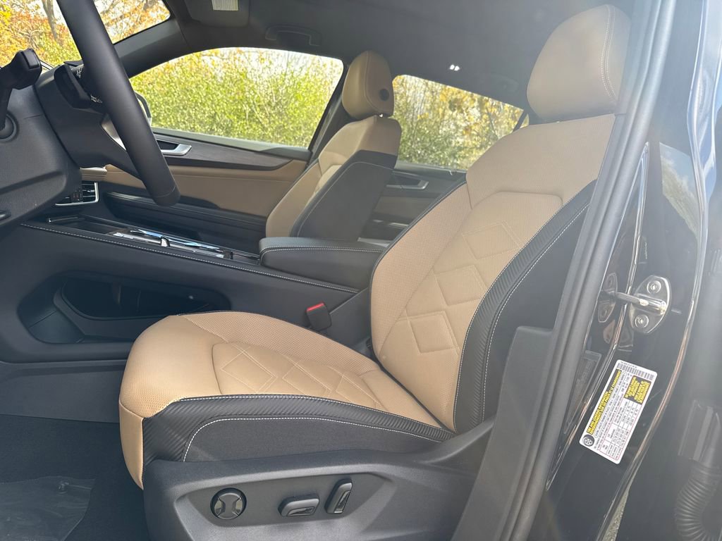 New 2026 Volkswagen Atlas Cross Sport SE image 3