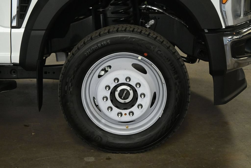New 2026 Ford F550 4x4 Supercab Super Duty image 29