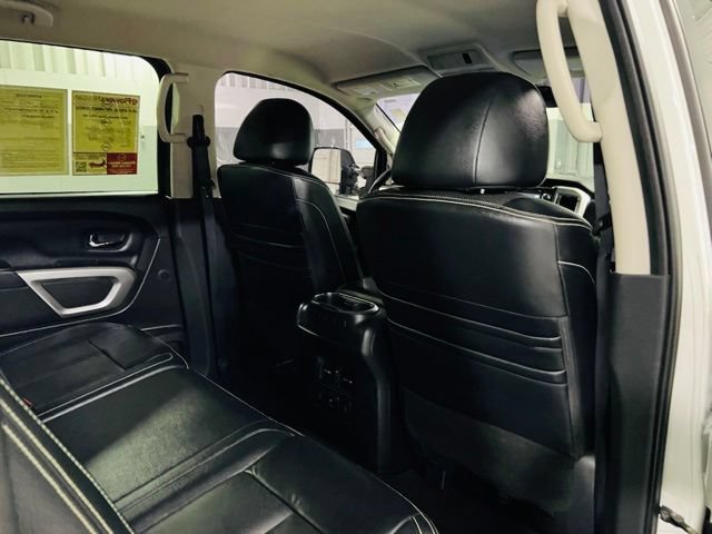 Used 2018 Nissan Titan PRO-4X w/ Pro-4x Convenience Package AWD/4WD image 31