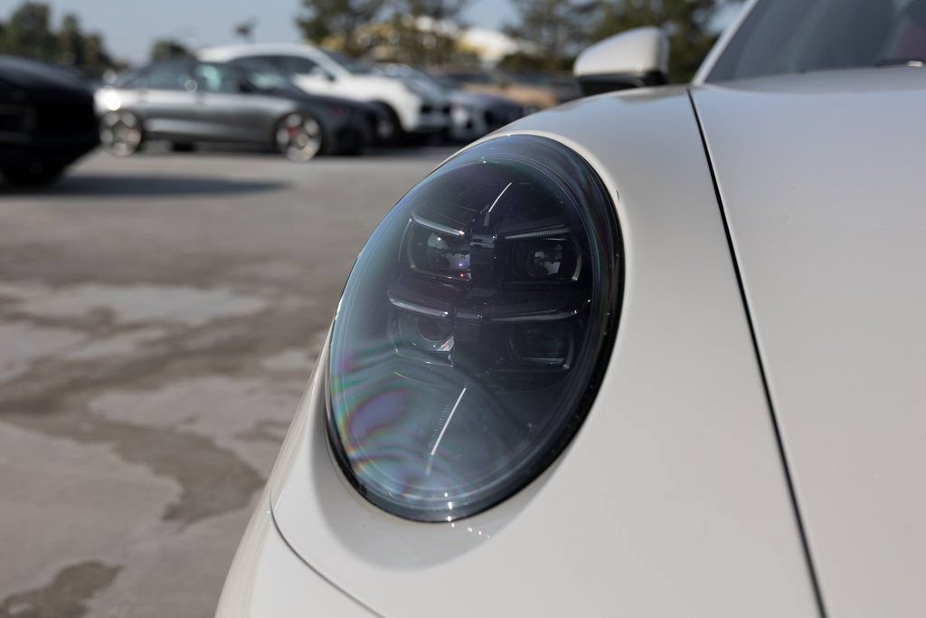 Certified 2025 Porsche 911 Carrera S RWD image 9