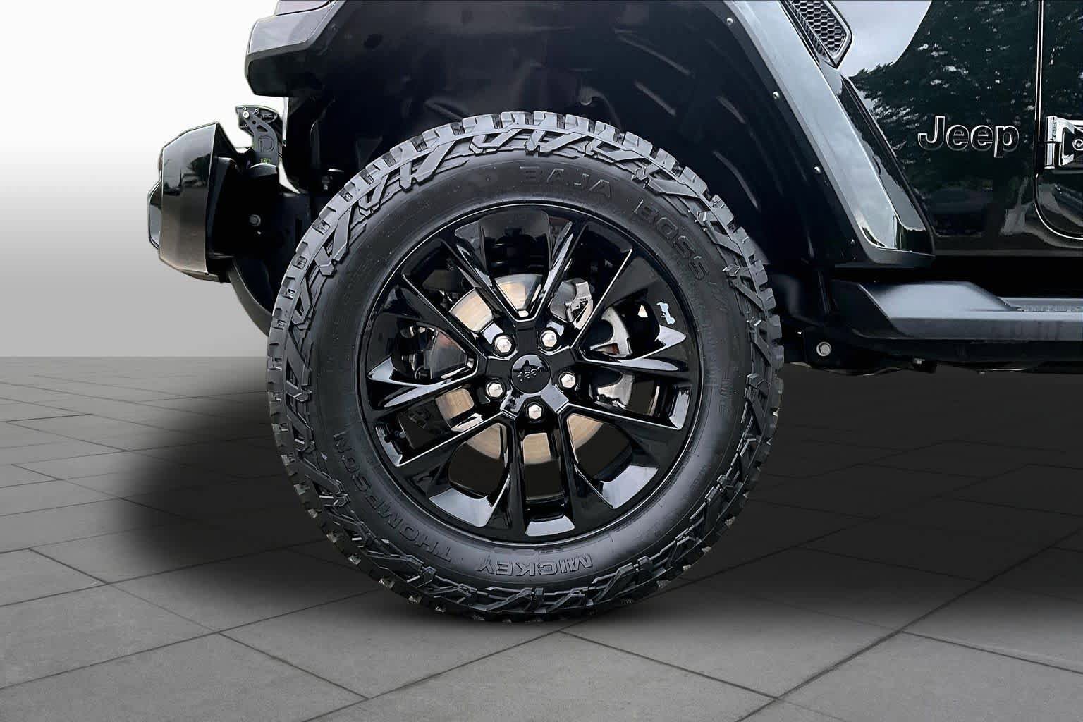 Used 2021 Jeep Wrangler Unlimited Sahara AWD/4WD image 10