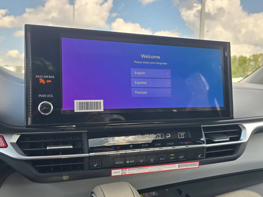 New 2026 Toyota Sienna XLE FWD image 28