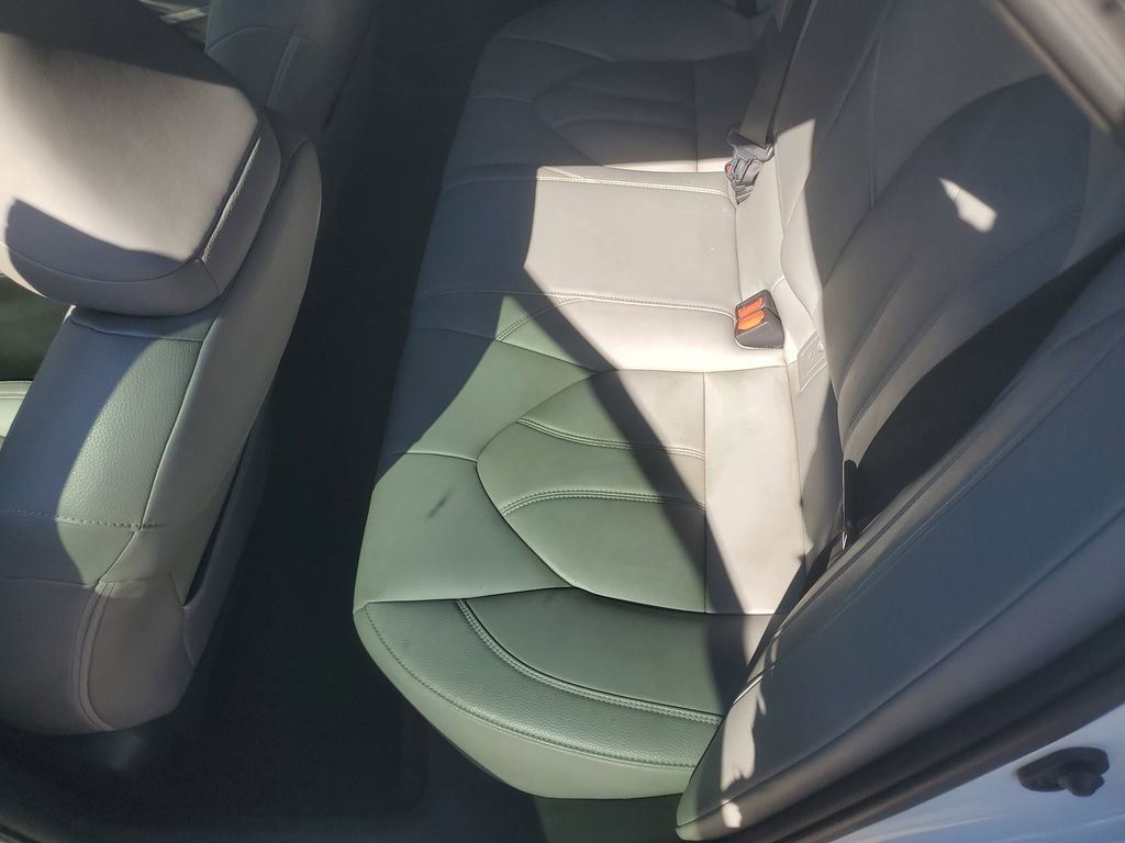 Used 2019 Toyota Avalon XLE image 13