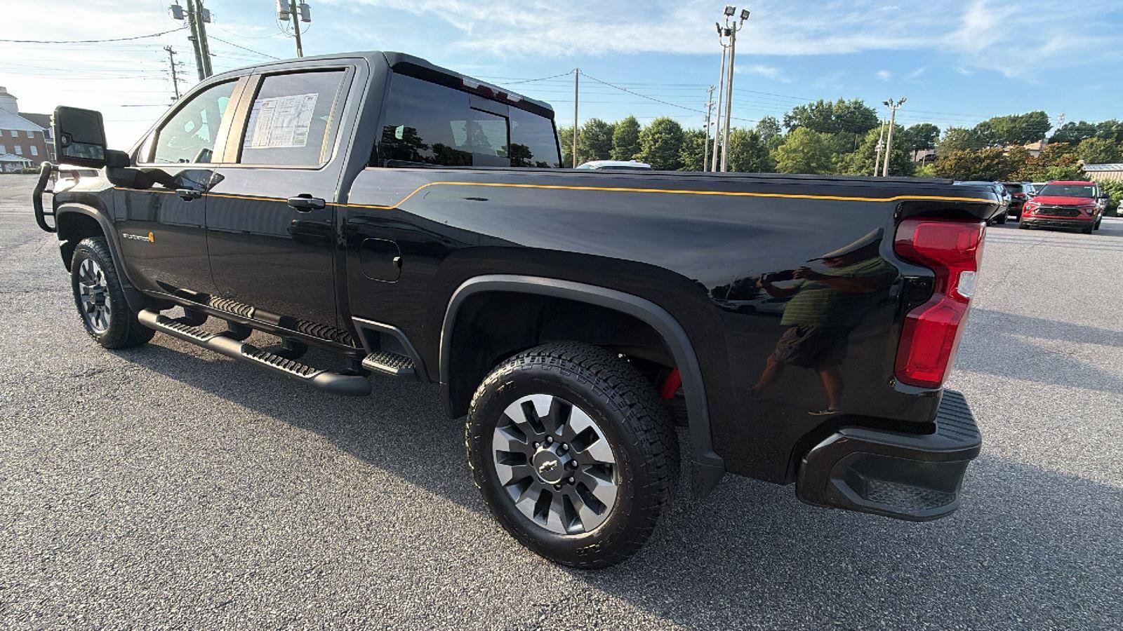 Used 2021 Chevrolet Silverado 2500 LTZ w/ Carhartt Edition AWD/4WD image 11