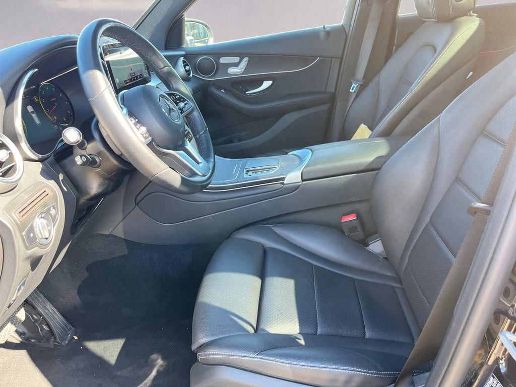 Certified 2022 Mercedes-Benz GLC 300 4MATIC w/ Multimedia Package Lite image 9