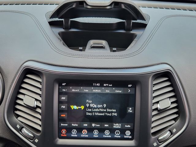 Certified 2022 Jeep Cherokee Latitude Lux AWD/4WD image 17
