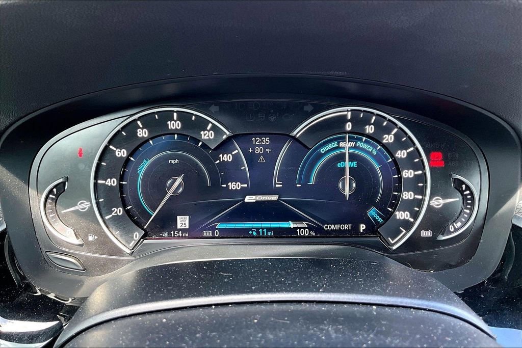 Used 2019 BMW 530e w/ M Sport Package image 22