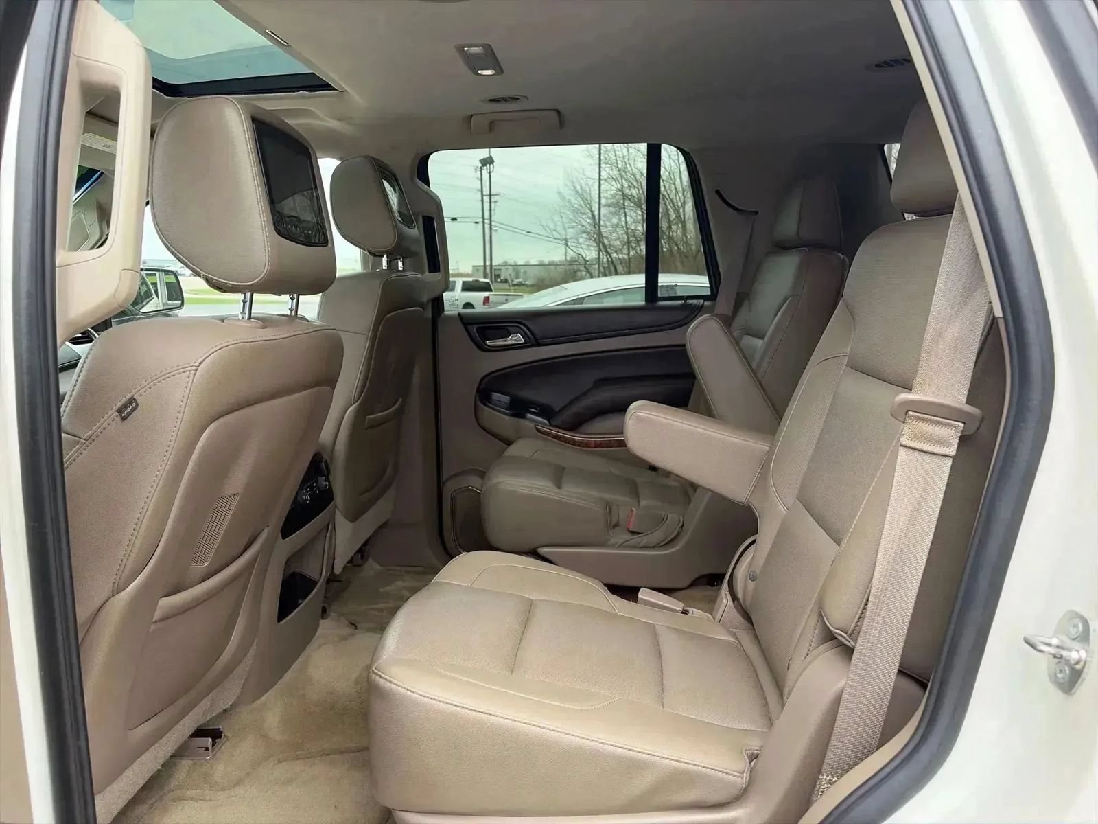 Used 2015 Chevrolet Tahoe LTZ RWD image 24
