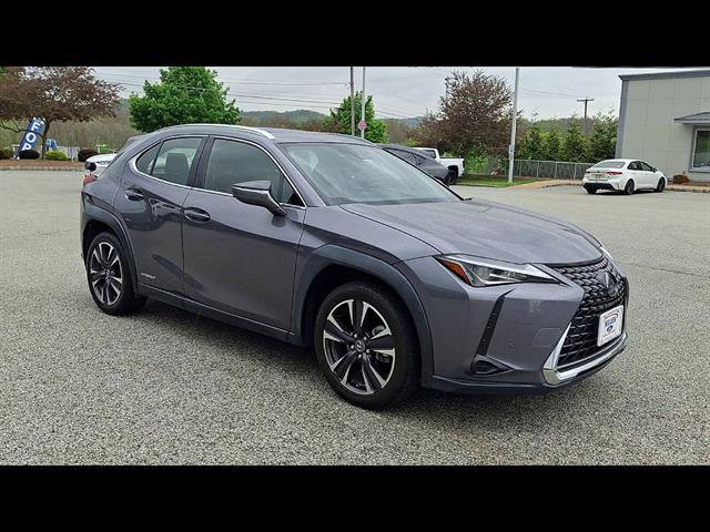 Used 2019 Lexus UX 250h w/ Premium Package AWD/4WD image 2