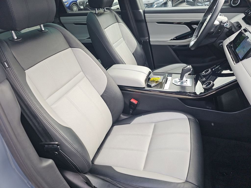 Used 2020 Land Rover Range Rover Evoque First Edition image 15