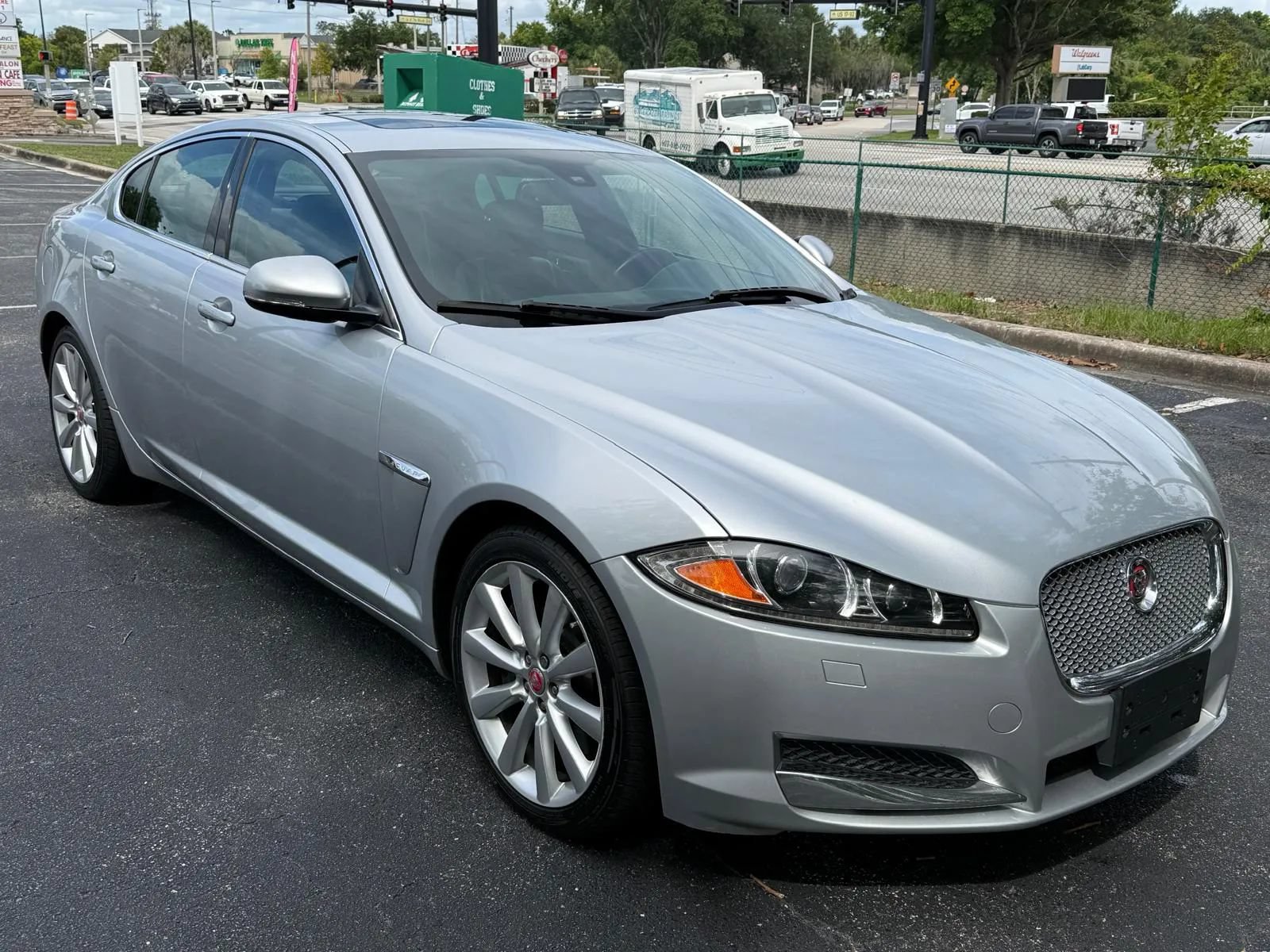 Used 2014 Jaguar XF 3.0 AWD/4WD image 3
