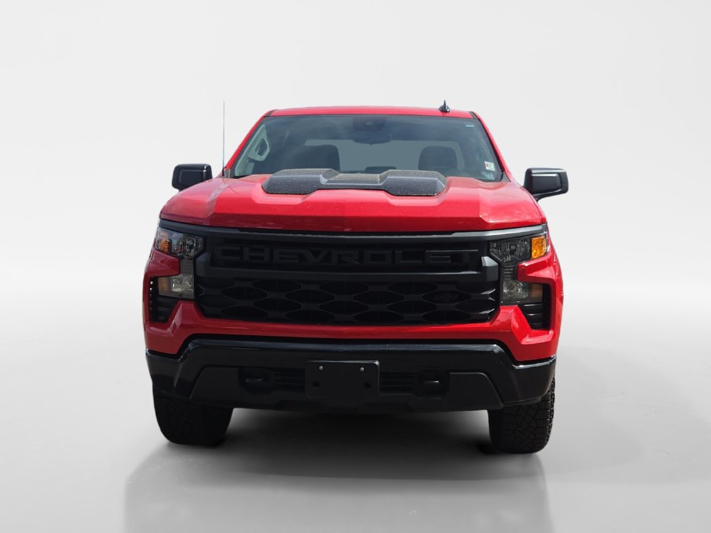 Used 2025 Chevrolet Silverado 1500 Custom Trail Boss w/ Dark Appearance Package AWD/4WD image 10