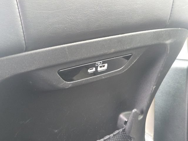 Used 2023 Chrysler Pacifica Touring-L FWD image 20