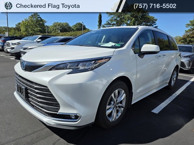 Used 2024 Toyota Sienna XLE