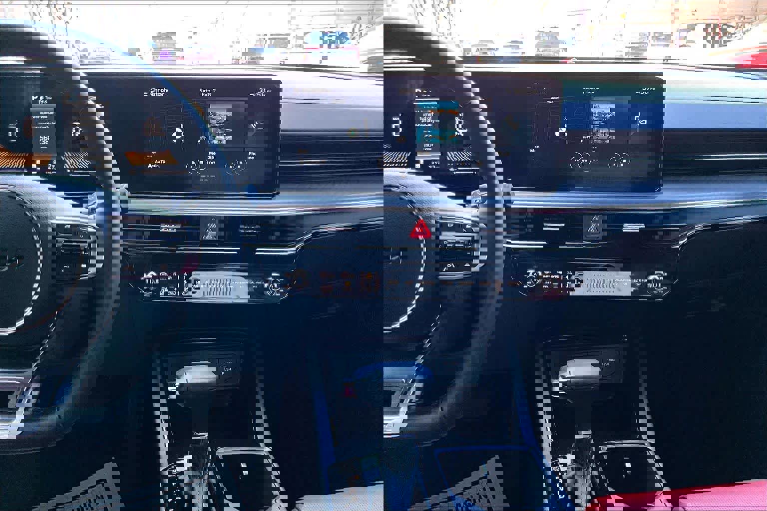 Used 2025 Kia K5 GT-Line w/ GT-Line Premium Package image 7