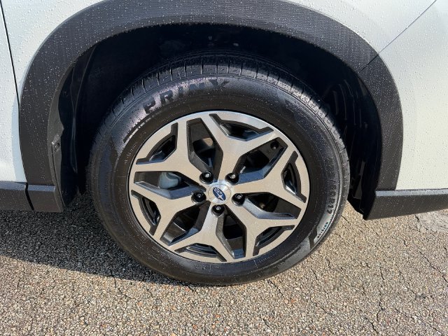 Used 2020 Subaru Forester Premium AWD/4WD image 20