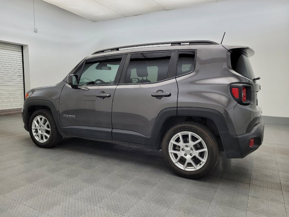 Used 2021 Jeep Renegade Latitude image 3