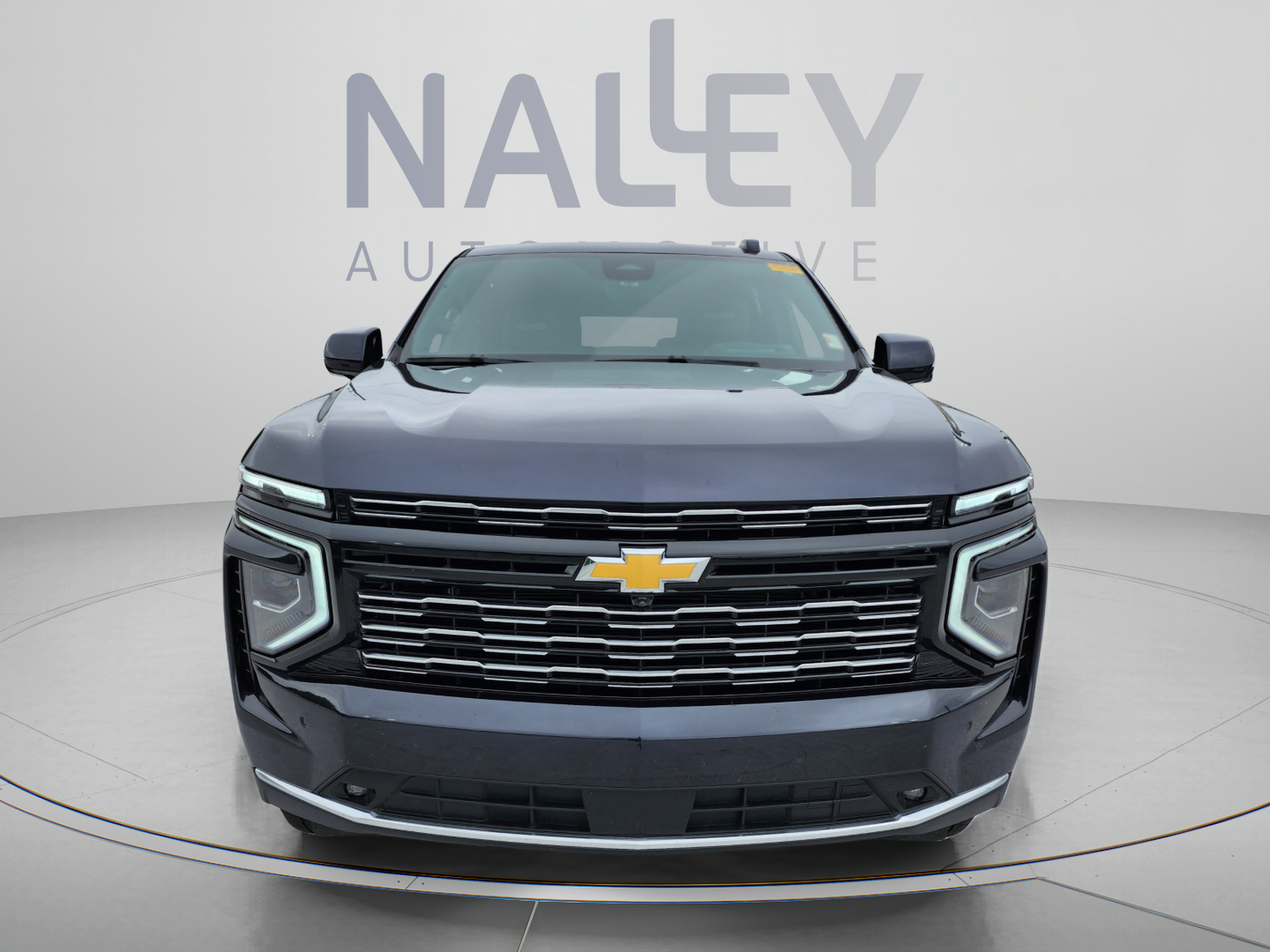 Used 2025 Chevrolet Tahoe High Country AWD/4WD image 8