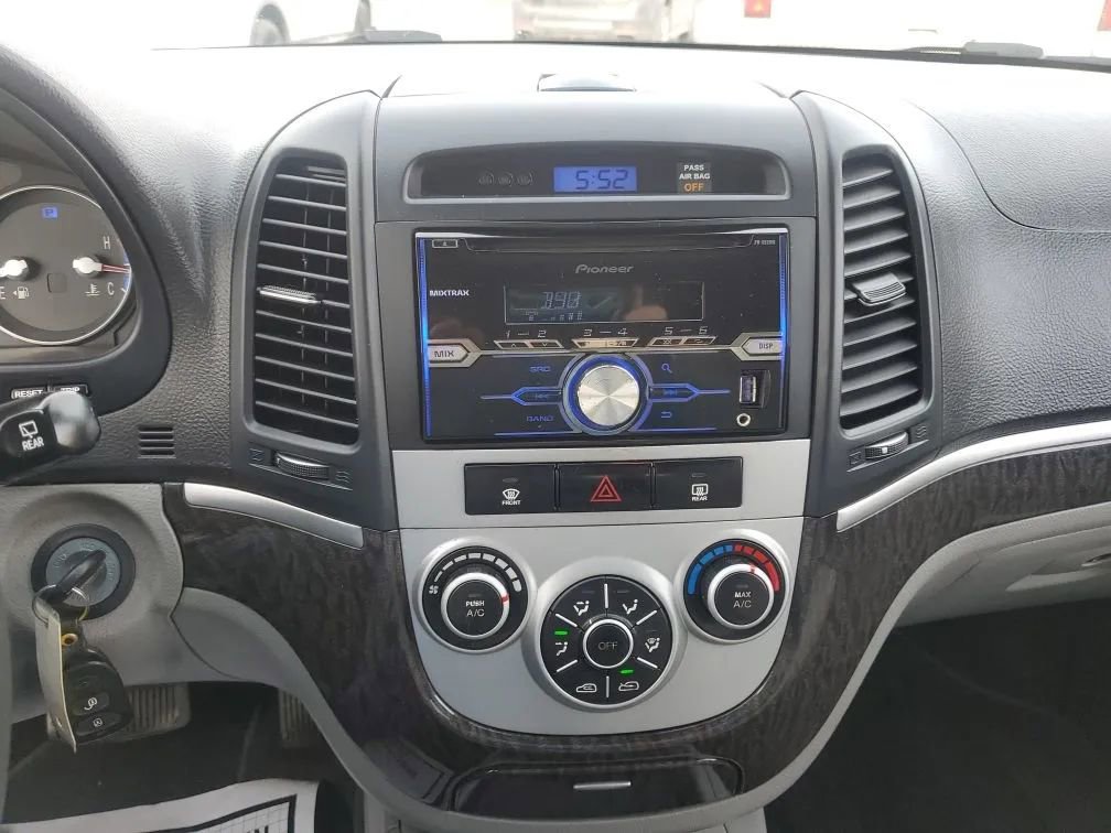 Used 2008 Hyundai Santa Fe GLS image 13