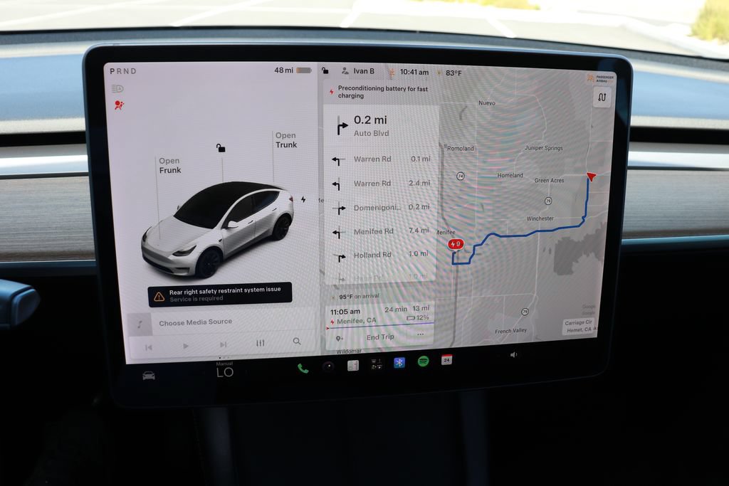 Used 2021 Tesla Model Y Long Range AWD/4WD image 16